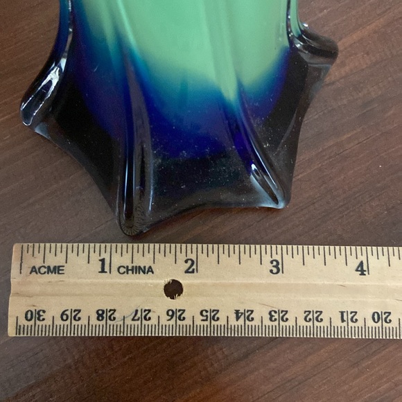 Tall art glass vase - Picture 6 of 7